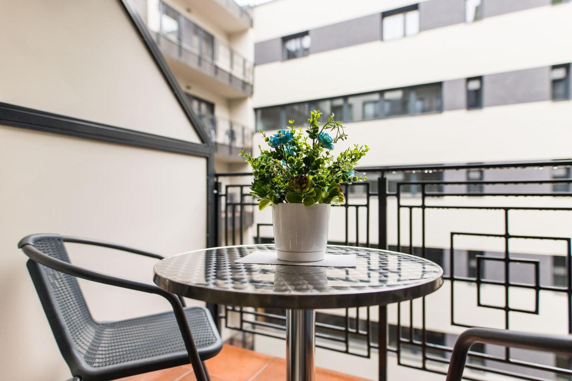 Royal In The Center With Free Parking! Apartament *