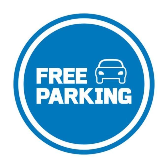 Royal In The Center With Free Parking! Budapesta