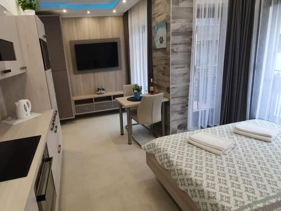 Royal In The Center With Free Parking! Apartament *